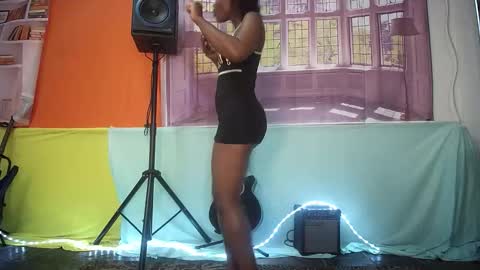 Snapshot of moghelslay chatting on January 18, 4:49 am moghelslay online show from January 18, 4:49 am