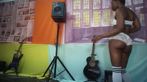 Snapshot of moghelslay chatting on February 11, 8:47 pm moghelslay online show from February 11, 8:47 pm