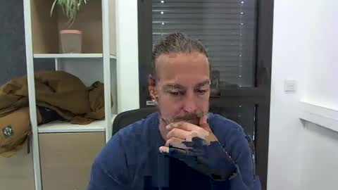 Julien online show from December 9, 12:19 pm