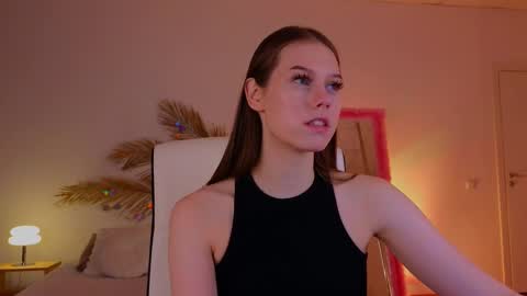 Molly online show from February 13, 9:27 pm