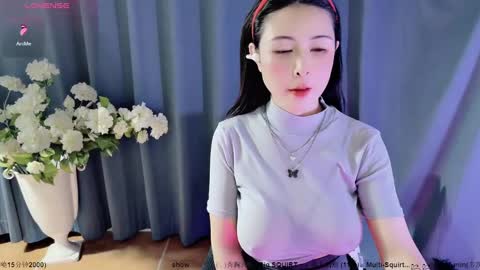 Snapshot of moli666 chatting on December 24, 7:49 am Alice online show from December 24, 7:49 am