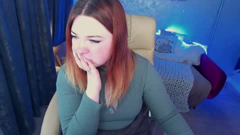 Snapshot of molinmoon chatting on January 12, 6:49 am Rosa online show from January 12, 6:49 am