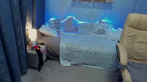 Snapshot of molinmoon chatting on January 12, 12:55 pm Rosa online show from January 12, 12:55 pm