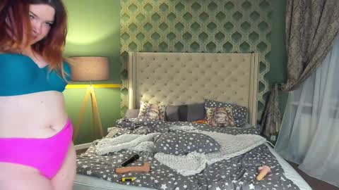 Snapshot of molinmoon chatting on January 25, 4:13 am Rosa online show from January 25, 4:13 am