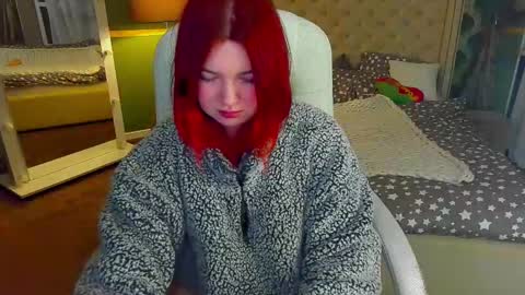 Snapshot of molinmoon chatting on February 10, 11:13 pm Rosa online show from February 10, 11:13 pm