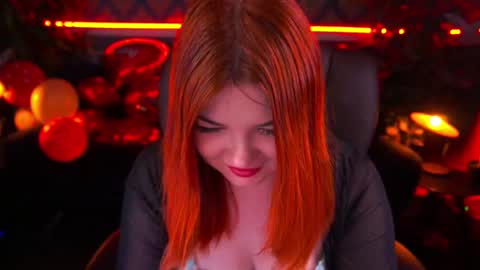 Snapshot of molinmoon chatting on February 20, 8:14 pm Rosa online show from February 20, 8:14 pm