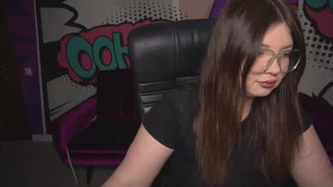 Snapshot of molinmoon chatting on September 10, 7:47 pm Rosa online show from September 10, 7:47 pm