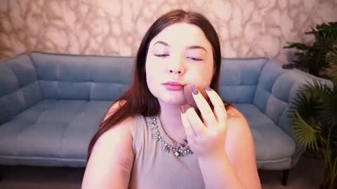 Snapshot of molinmoon chatting on November 8, 8:51 pm Rosa online show from November 8, 8:51 pm