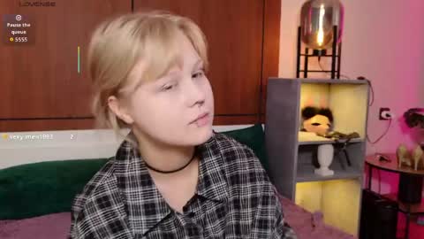 Snapshot of moliqin chatting on May 31, 7:26 am moliqin online show from May 31, 7:26 am