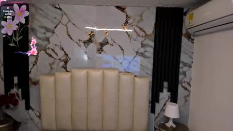 Hey Guys  Im Mollie online show from September 12, 12:27 pm