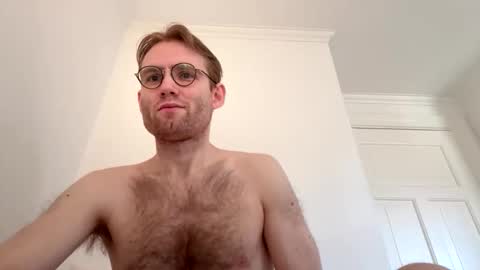 molliter online show from February 24, 1:31 pm