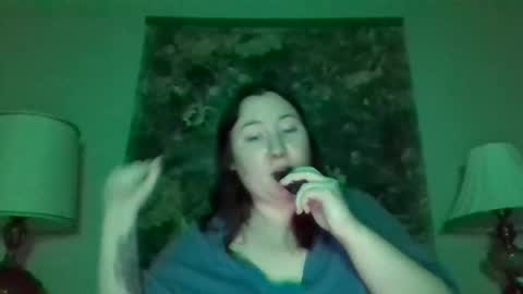 mollsballs123 online show from November 5, 4:12 am