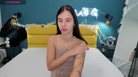 Molly  online show from October 26, 2:06 am