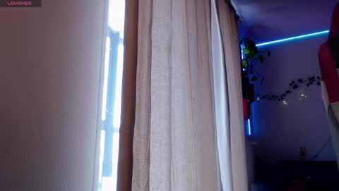 Snapshot of molly__percocet13 chatting on May 24, 8:08 am online show from May 24, 8:08 am