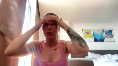 Molly online show from April 8, 2:44 am