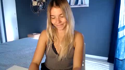 Molly online show from January 14, 1:49 pm