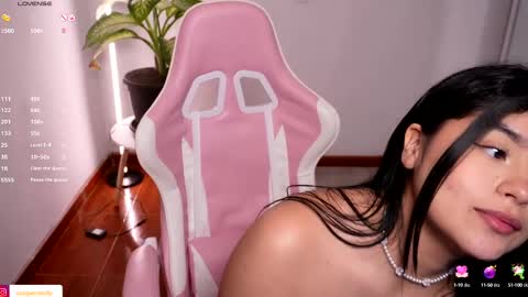 Snapshot of molly_couper1 chatting on February 28, 8:42 am Independent Model online show from February 28, 8:42 am