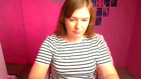 Molly online show from October 25, 11:40 am