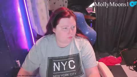molly_moons online show from April 3, 2:59 pm