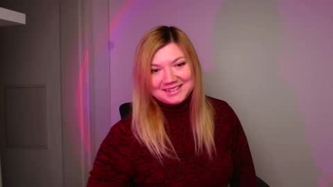 Snapshot of molly_moree chatting on January 13, 12:13 pm Molly online show from January 13, 12:13 pm