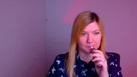 Snapshot of molly_moree chatting on January 18, 6:24 am Molly online show from January 18, 6:24 am