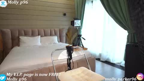 Snapshot of molly_p chatting on July 22, 1:14 pm VIP page OnlyFans is absolutely FREE for ONE month online show from July 22, 1:14 pm