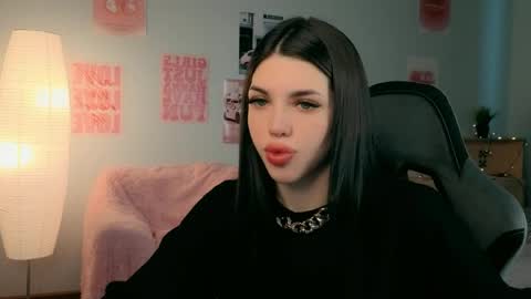 Molly online show from May 2, 4:06 am