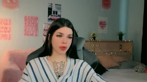 Molly online show from May 8, 4:29 am