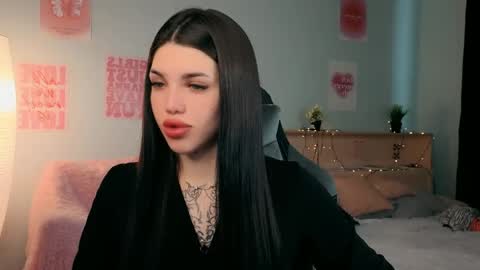 Molly online show from May 9, 4:39 am