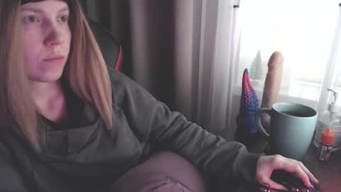 Snapshot of molly_royse chatting on January 20, 7:47 am I have new photos come and see with love Molly online show from January 20, 7:47 am
