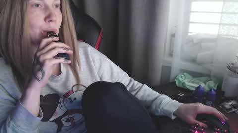 Snapshot of molly_royse chatting on September 22, 2:30 pm I have new photos come and see with love Molly online show from September 22, 2:30 pm