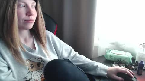 Snapshot of molly_royse chatting on September 27, 9:03 am I have new photos come and see with love Molly online show from September 27, 9:03 am