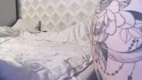 Snapshot of molly_royse chatting on October 19, 10:54 pm I have new photos come and see with love Molly online show from October 19, 10:54 pm