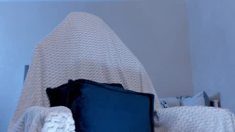 Molly online show from February 18, 6:37 am