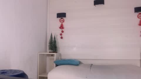 Molly Spears online show from December 30, 11:48 am