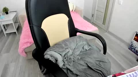 Ill tell you when were private online show from September 11, 12:16 pm