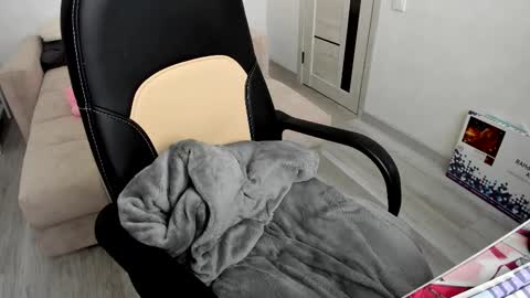 Ill tell you when were private online show from September 28, 9:14 am