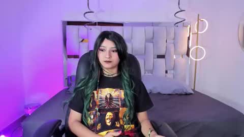 Snapshot of molly_sweetlove chatting on September 23, 7:39 pm molly_sweetlove online show from September 23, 7:39 pm