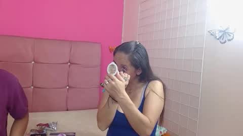 mollyandsam303av online show from November 20, 4:23 am