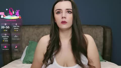 Molly online show from October 30, 1:45 pm