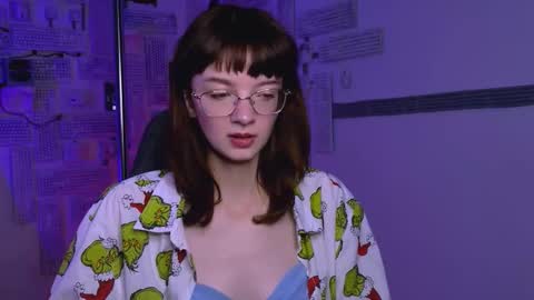 mollyjiggles online show from September 10, 8:14 am