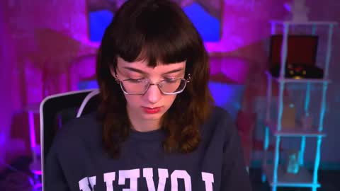 mollyjiggles online show from September 21, 8:16 am