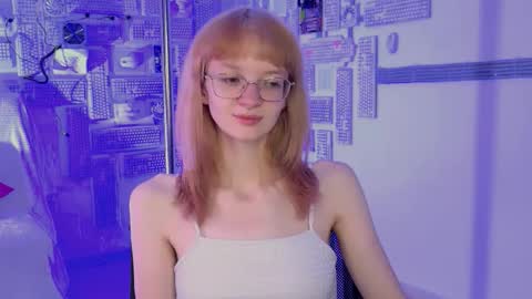 mollyjiggles online show from October 9, 9:18 am