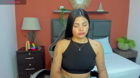 mollylove_ online show from November 24, 6:51 pm