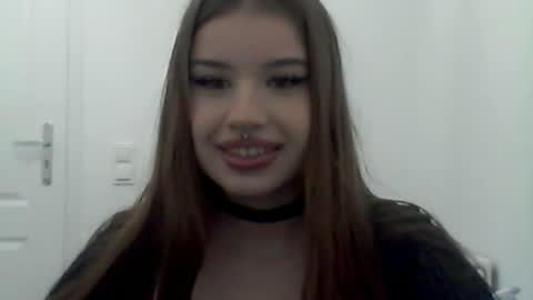 Molly online show from July 10, 2:19 pm