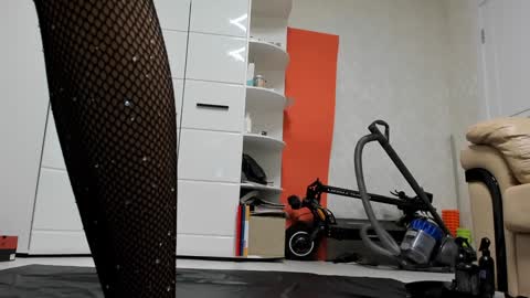 Snapshot of mollystory chatting on February 8, 9:03 am AngelMomm online show from February 8, 9:03 am