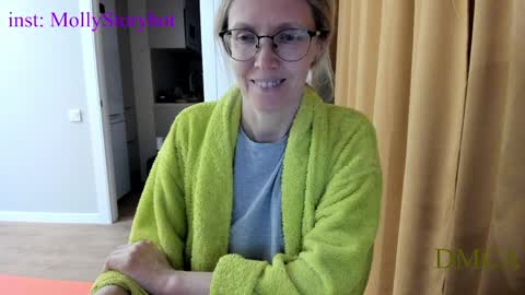 AngelMomm online show from April 7, 3:45 pm