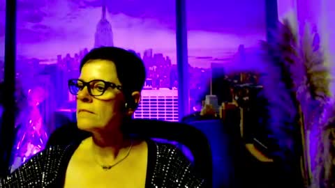 Snapshot of mollysun chatting on July 9, 4:55 pm MollySun Nina Randmann online show from July 9, 4:55 pm