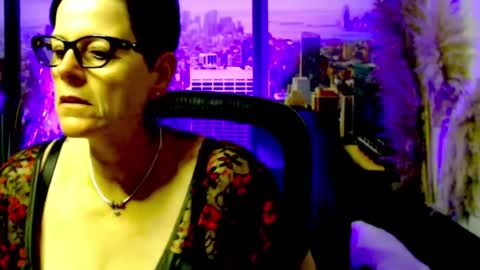 Snapshot of mollysun chatting on July 30, 3:55 pm MollySun Nina Randmann online show from July 30, 3:55 pm