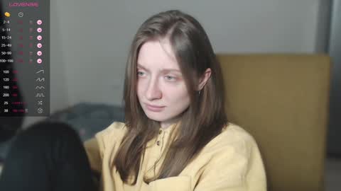 mollytucker online show from December 8, 5:01 pm